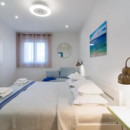 Vikendica Lovely In With View Jesenice (Split-Dalmatia)